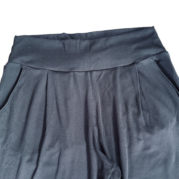 Vuori Lux At Ease Harem Ribbed Black Lounge Pants Joggers Size M Yoga Comfy - Picture 5 of 11